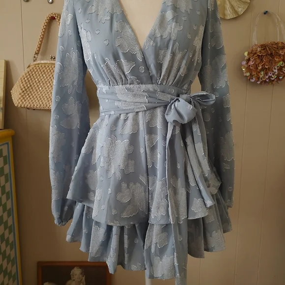 NWT Saints+Secrets Blue Floral Tiered Romper Dress with Long Sash Belt SZ Small - Picture 1 of 14